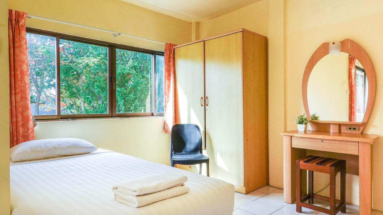 New Beach Guesthouse Hua Hin Ngoại thất bức ảnh